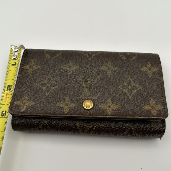 Louis Vuitton monogram wallet - Picture 10 of 12